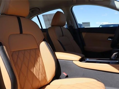 New 2025 Nissan Sentra SV w/ SV Premium Package image 28