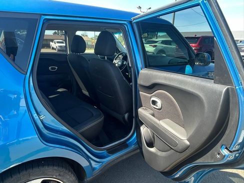 Used 2016 Kia Soul + w/ Designer's Package FWD image 24