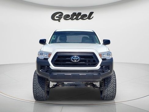 Used 2022 Toyota Tacoma SR image 2