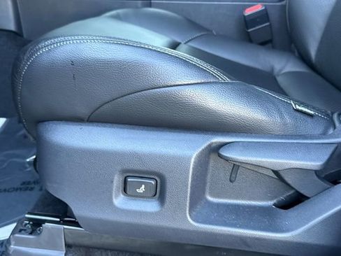 Used 2025 Toyota Tacoma SR5 image 13