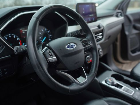 Used 2021 Ford Escape SEL FWD image 22