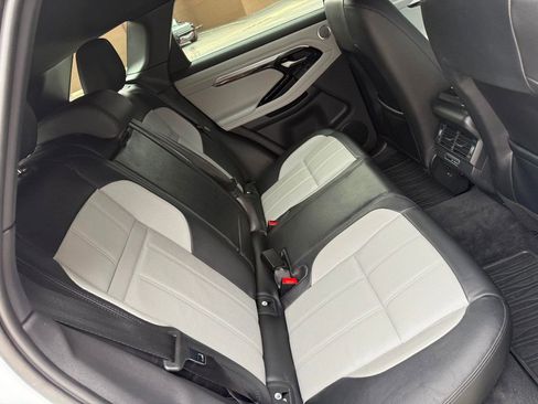 Used 2020 Land Rover Range Rover Evoque First Edition image 35