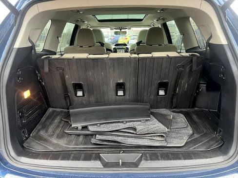 Used 2019 Subaru Ascent Premium w/ Popular Package #3 AWD/4WD image 11