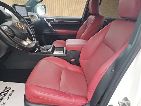 Used 2023 Lexus GX 460 Premium w/ Premium Plus Package AWD/4WD image 2