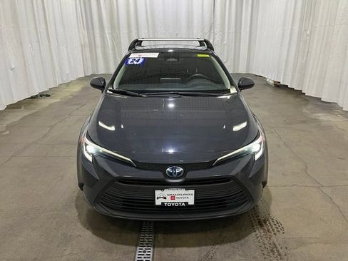 Certified 2024 Toyota Corolla LE FWD image 9