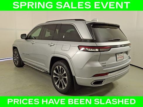 Used 2022 Jeep Grand Cherokee Overland w/ MOPAR Finishing Package image 5