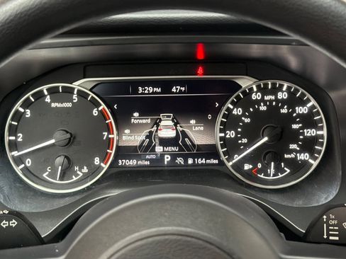 Used 2024 Nissan Rogue SV image 24