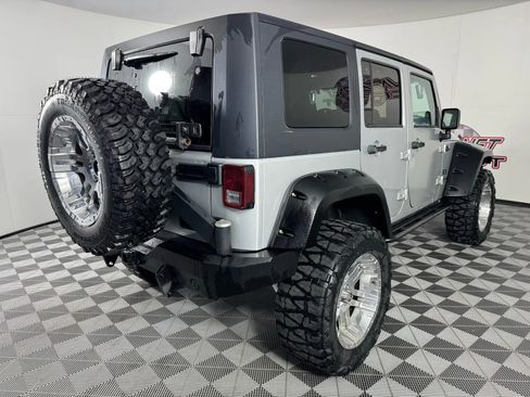 Used 2007 Jeep Wrangler Unlimited X image 23