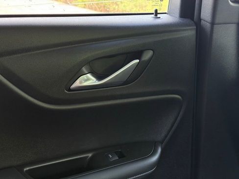 Used 2022 Chevrolet Blazer LT image 48