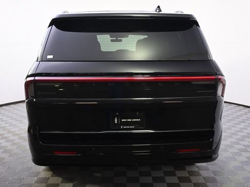 New 2026 Lincoln Navigator L Reserve w/ Jet Appearance Package image 5