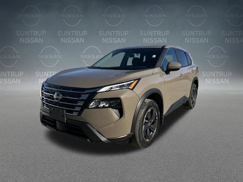 Certified 2025 Nissan Rogue SV FWD image 32
