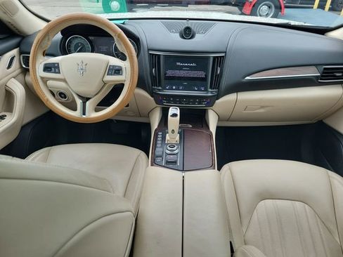 Used 2022 Maserati Levante GT image 7