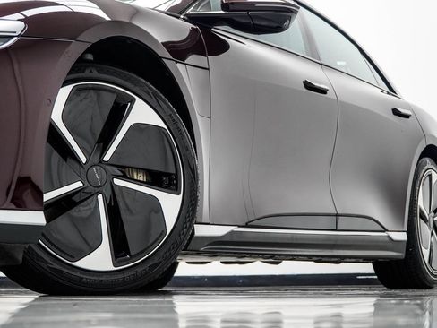 Used 2024 Lucid Air Touring AWD/4WD image 3