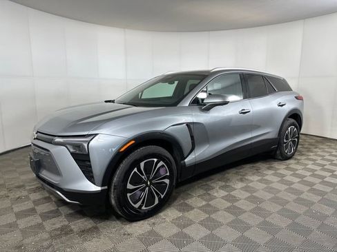 Used 2024 Chevrolet Blazer EV LT image 7