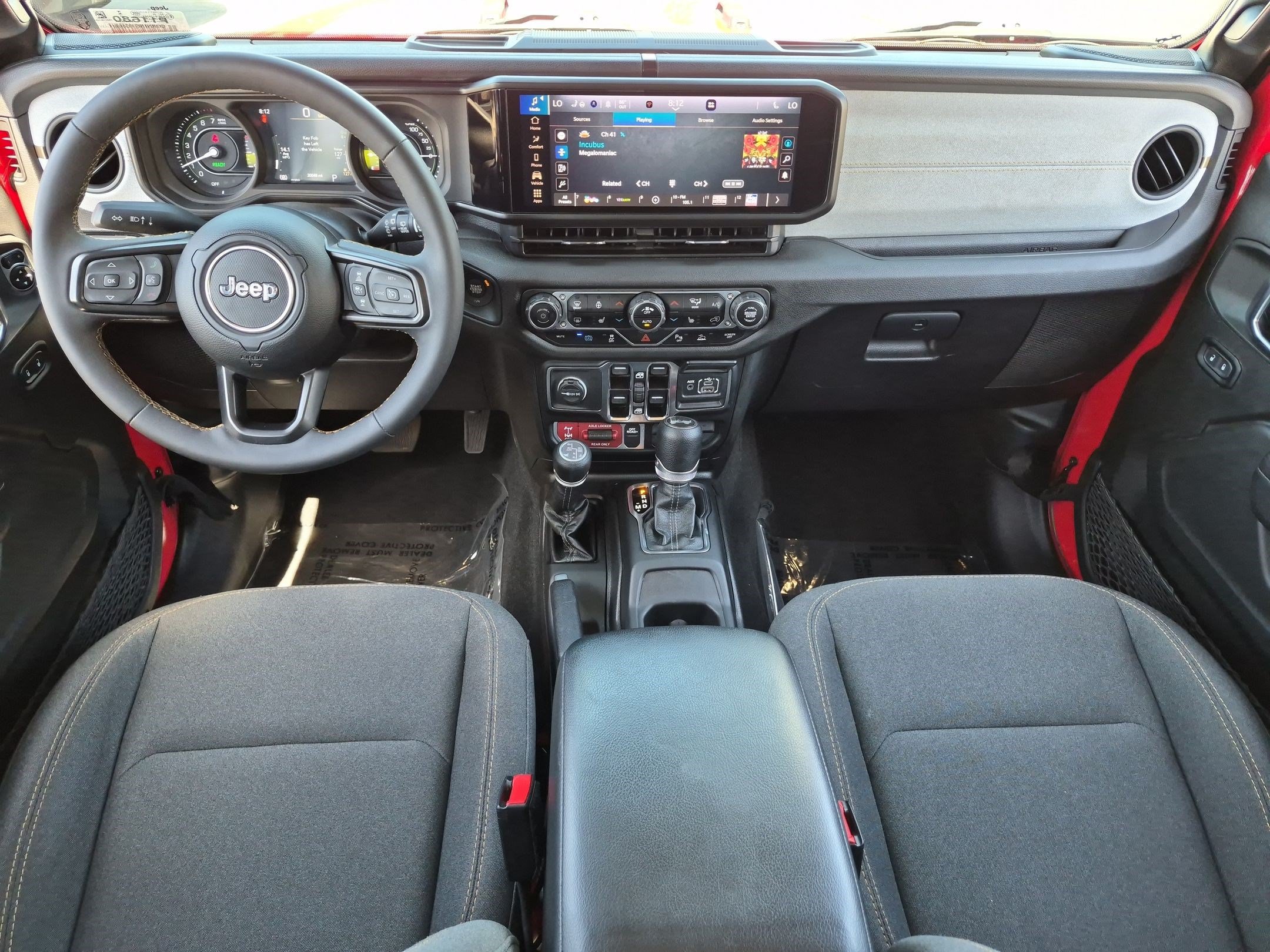 Used 2024 Jeep Wrangler Unlimited AWD/4WD image 27