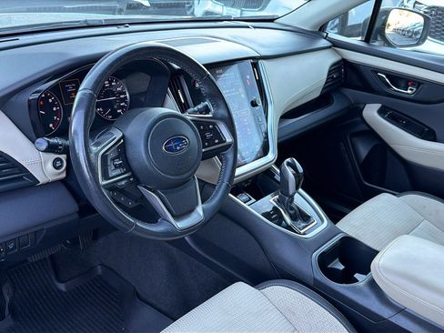 Used 2021 Subaru Outback Premium image 12