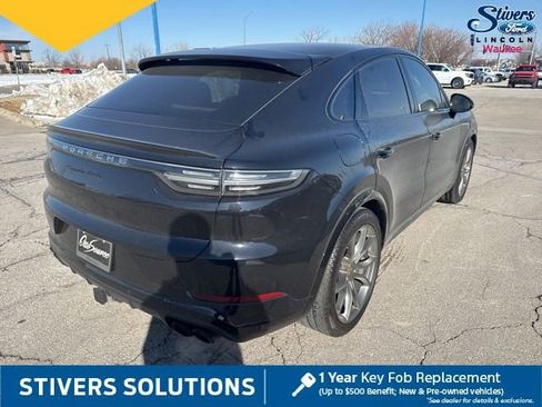 Used 2021 Porsche Cayenne Turbo image 6