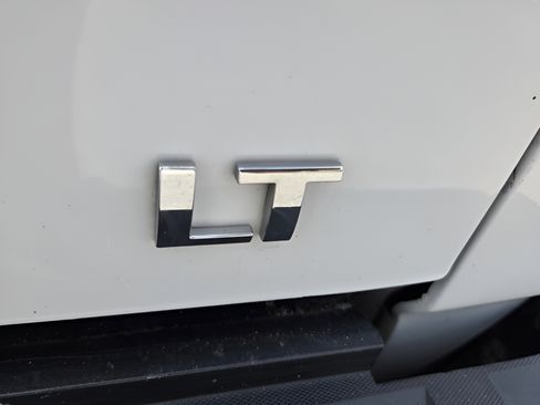 Used 2018 Chevrolet Silverado 1500 LT w/ All Star Edition RWD image 30