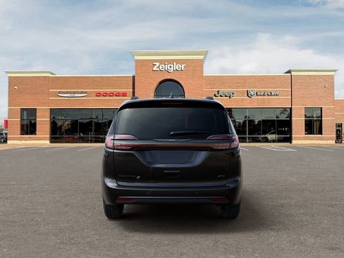 New 2026 Chrysler Pacifica Select w/ S Appearance Package AWD/4WD image 7