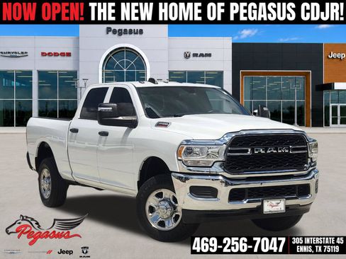 Used 2024 RAM 2500 Tradesman w/ Chrome Appearance Group AWD/4WD image 1