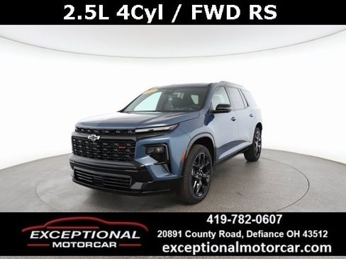 Used 2025 Chevrolet Traverse RS image 1