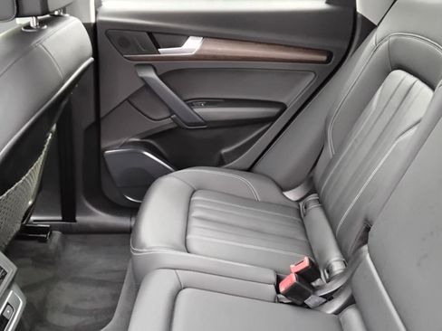 Certified 2023 Audi Q5 2.0T Premium w/ Convenience Package image 21
