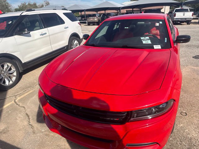 Used 2023 Dodge Charger SXT RWD image 2