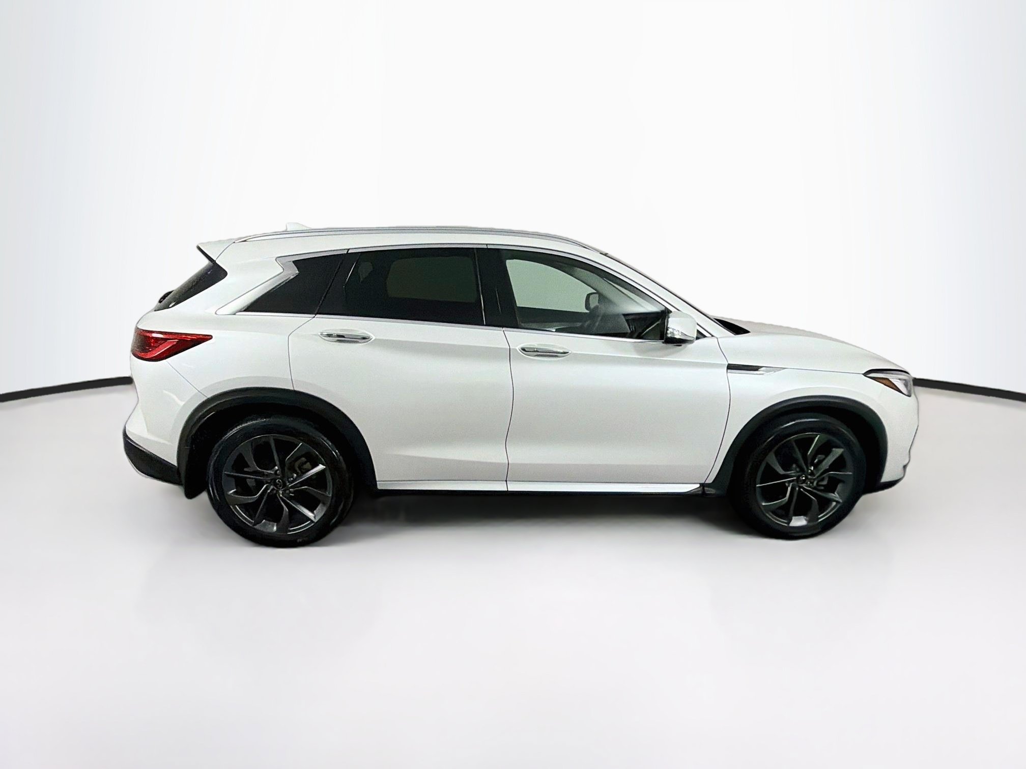 Used 2023 INFINITI QX50 Sensory FWD image 10