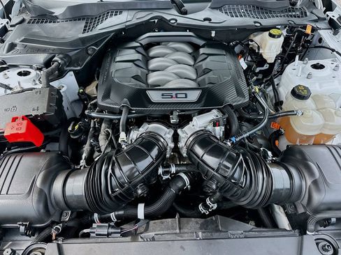 Used 2024 Ford Mustang GT Premium RWD image 29