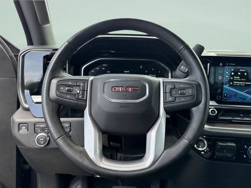 Used 2025 GMC Sierra 1500 SLT AWD/4WD image 33