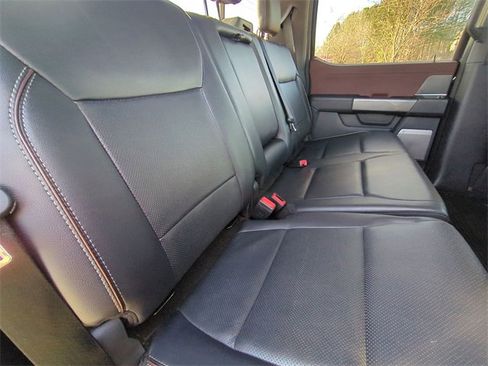 Used 2022 Ford F150 Lariat w/ Equipment Group 502A High image 33