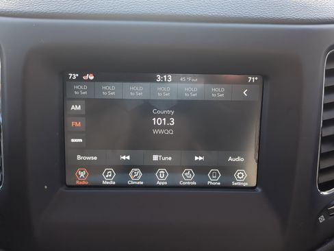 Used 2019 Jeep Compass Latitude w/ Popular Equipment Group image 23