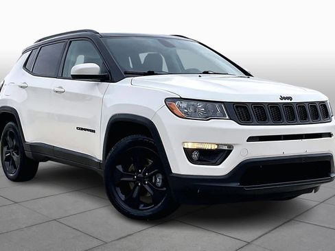 Used 2021 Jeep Compass Latitude w/ Sun and Sound Group image 2