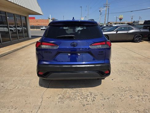 Used 2023 Toyota Corolla Cross AWD Hybrid w/ Convenience Package image 7