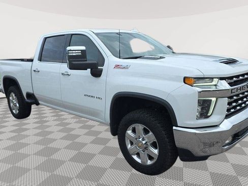 Used 2022 Chevrolet Silverado 2500 LTZ AWD/4WD image 2