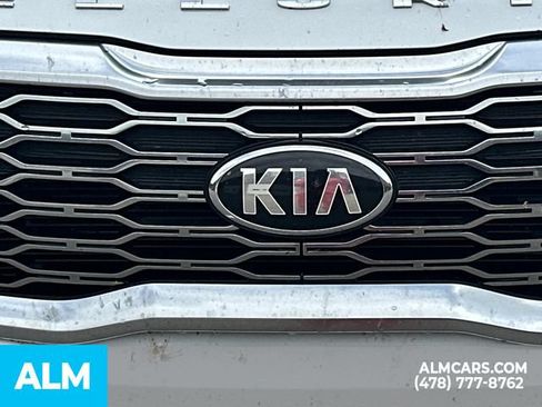 Used 2020 Kia Telluride S w/ S 8 Passenger Seating Package FWD image 6
