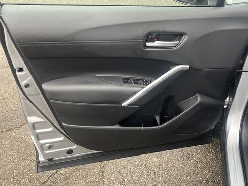 Certified 2023 Toyota Corolla Cross XLE image 14