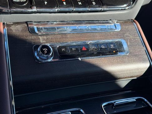 New 2026 Lincoln Aviator Reserve image 16