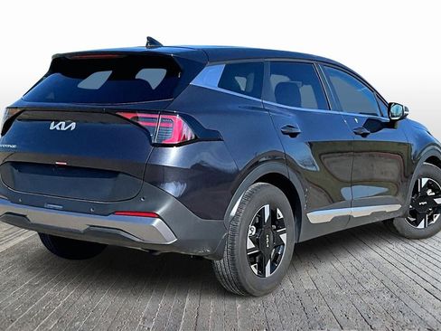 Certified 2026 Kia Sportage LX w/ LX Convenience Package image 2