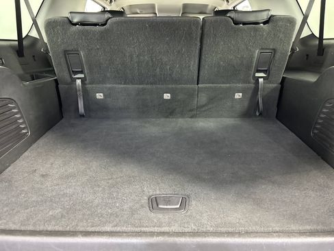 Used 2020 Chevrolet Suburban LT AWD/4WD image 20