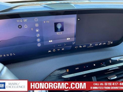 Used 2025 Buick Enclave Preferred image 9