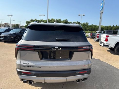 Used 2026 Chevrolet Traverse Z71 w/ Driver Confidence Package AWD/4WD image 4