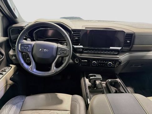 Certified 2025 Chevrolet Silverado 1500 ZR2 AWD/4WD image 22