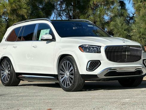 New 2026 Mercedes-Benz Maybach GLS 600 4MATIC image 2