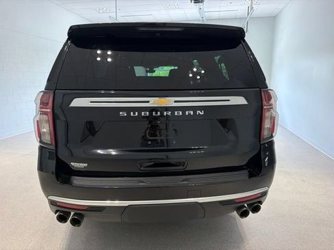 Certified 2021 Chevrolet Suburban High Country w/ Premium Package AWD/4WD image 5