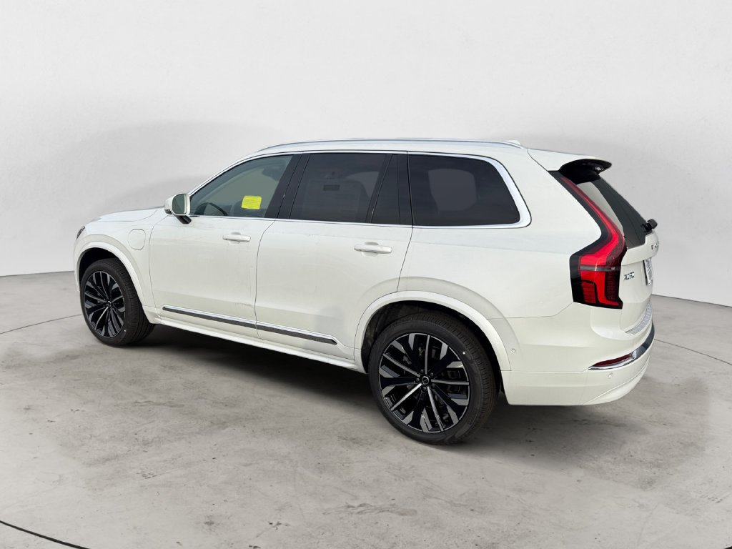 New 2027 Volvo XC90 T8 Plus AWD/4WD image 4