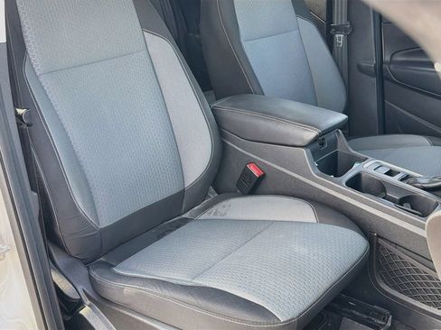 Used 2019 Ford Escape SE FWD image 28