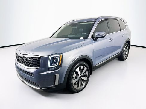 Used 2020 Kia Telluride S image 3