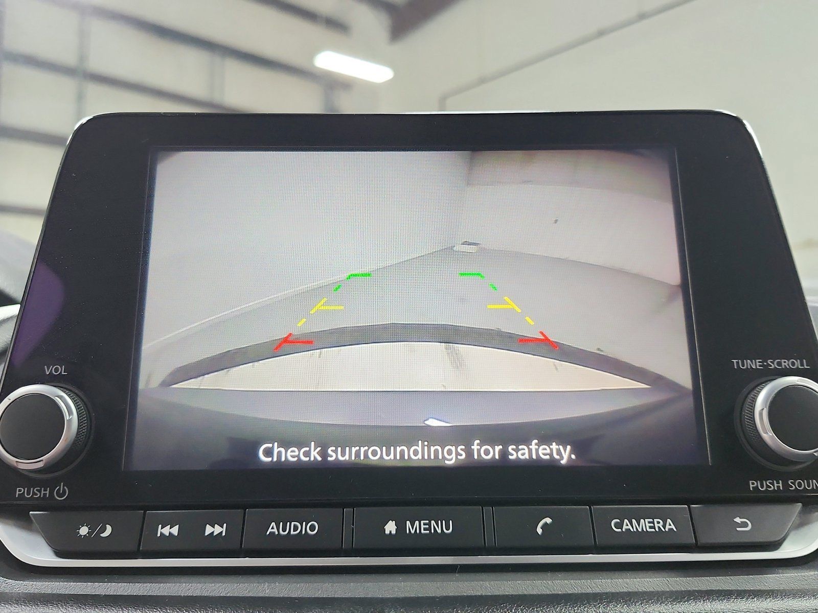 Used 2025 Nissan Rogue SV AWD/4WD image 15