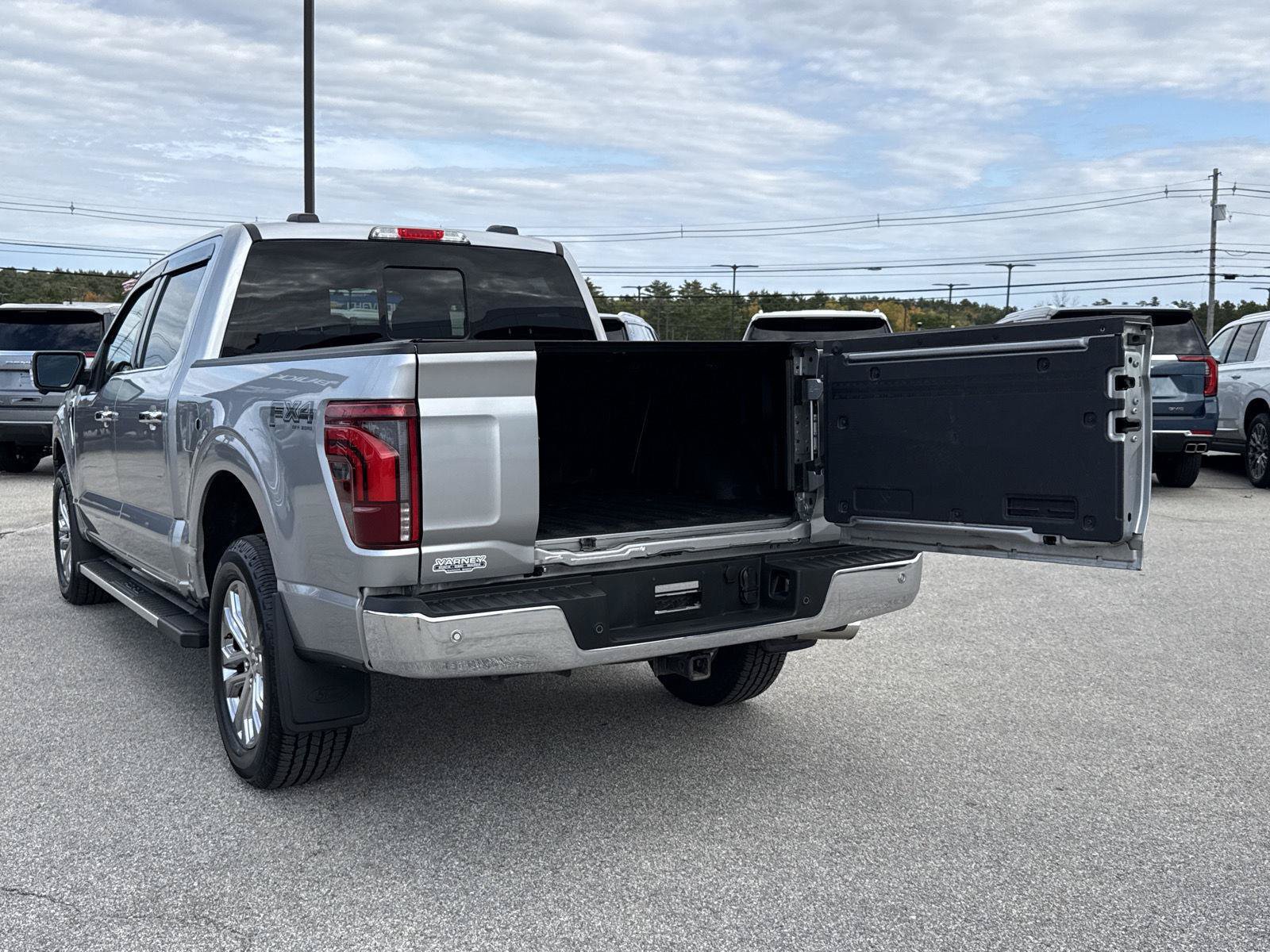 Used 2025 Ford F150 Lariat w/ Equipment Group 502A High AWD/4WD image 12